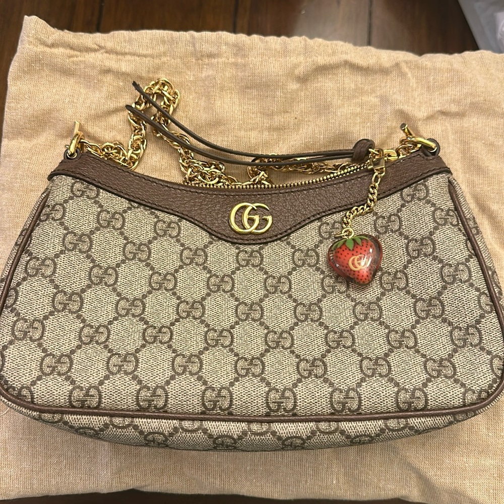 Gucci purse